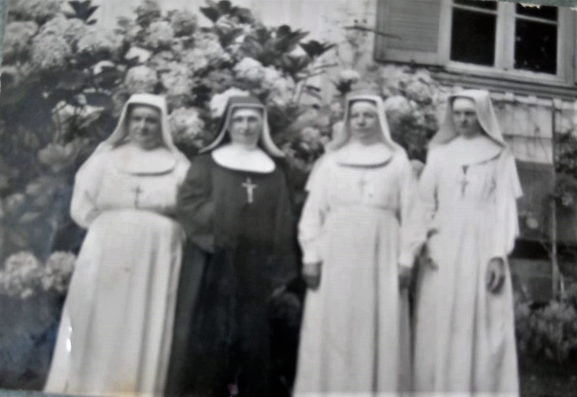 Primeiras Irmãs vindas 2